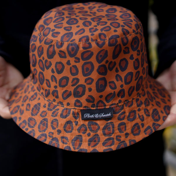 Joyride Reversible Bucket Hat in Double Leopard